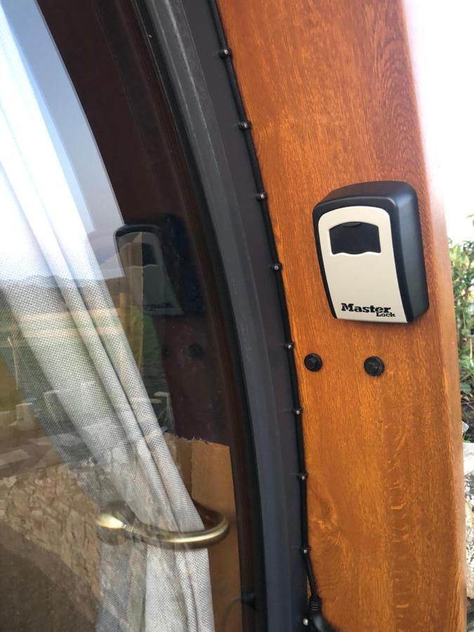 Hilltop Hideaway - Secluded Pod With Private Hot Tub Newry Buitenkant foto