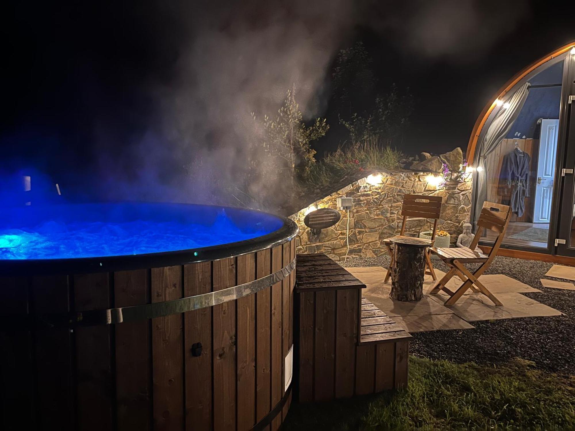 Hilltop Hideaway - Secluded Pod With Private Hot Tub Newry Buitenkant foto