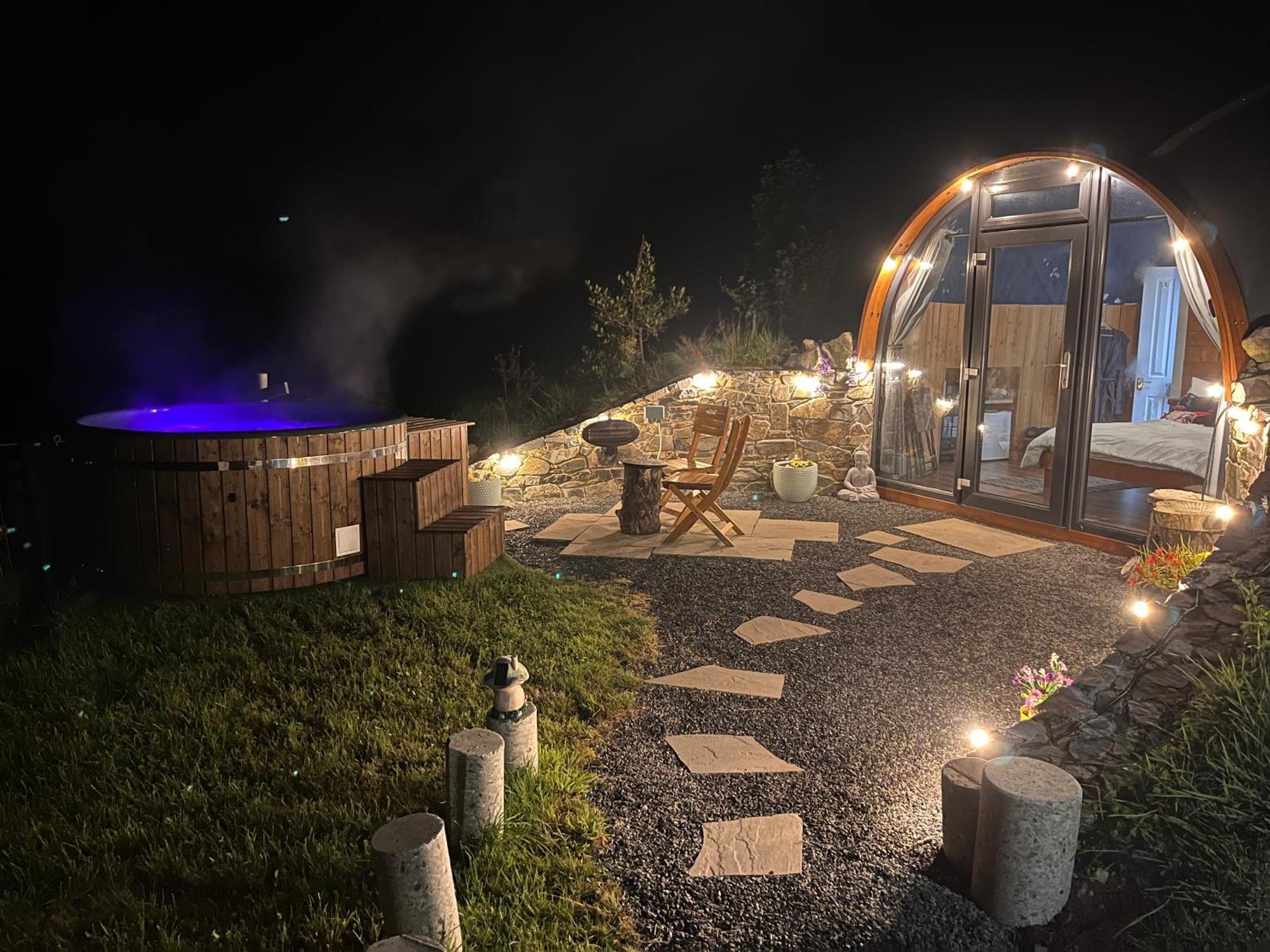 Hilltop Hideaway - Secluded Pod With Private Hot Tub Newry Buitenkant foto